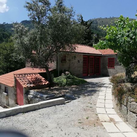 Casa do Silvério Santa Cruz do Douro Exterior foto